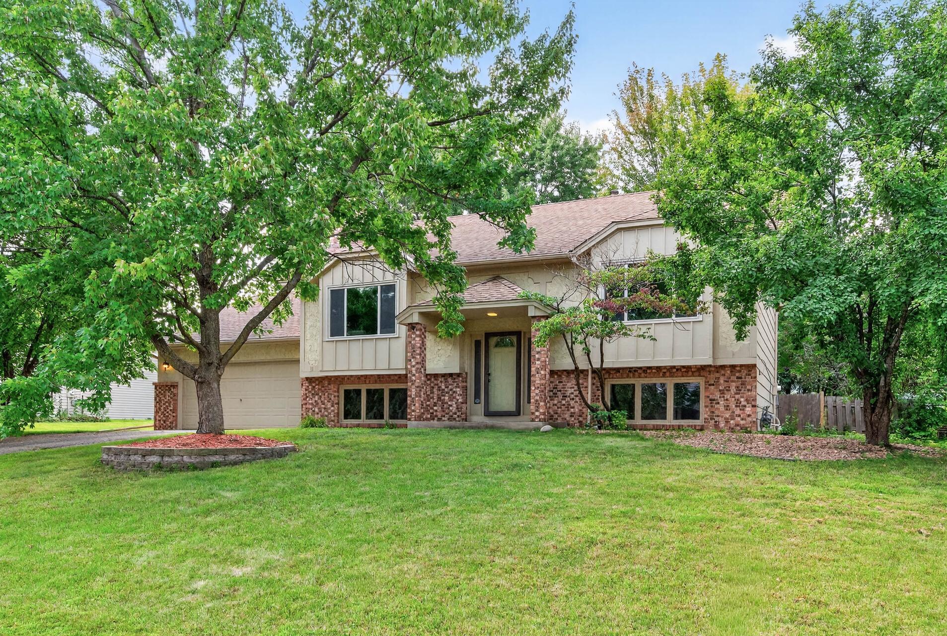 4835 Orleans Lane N