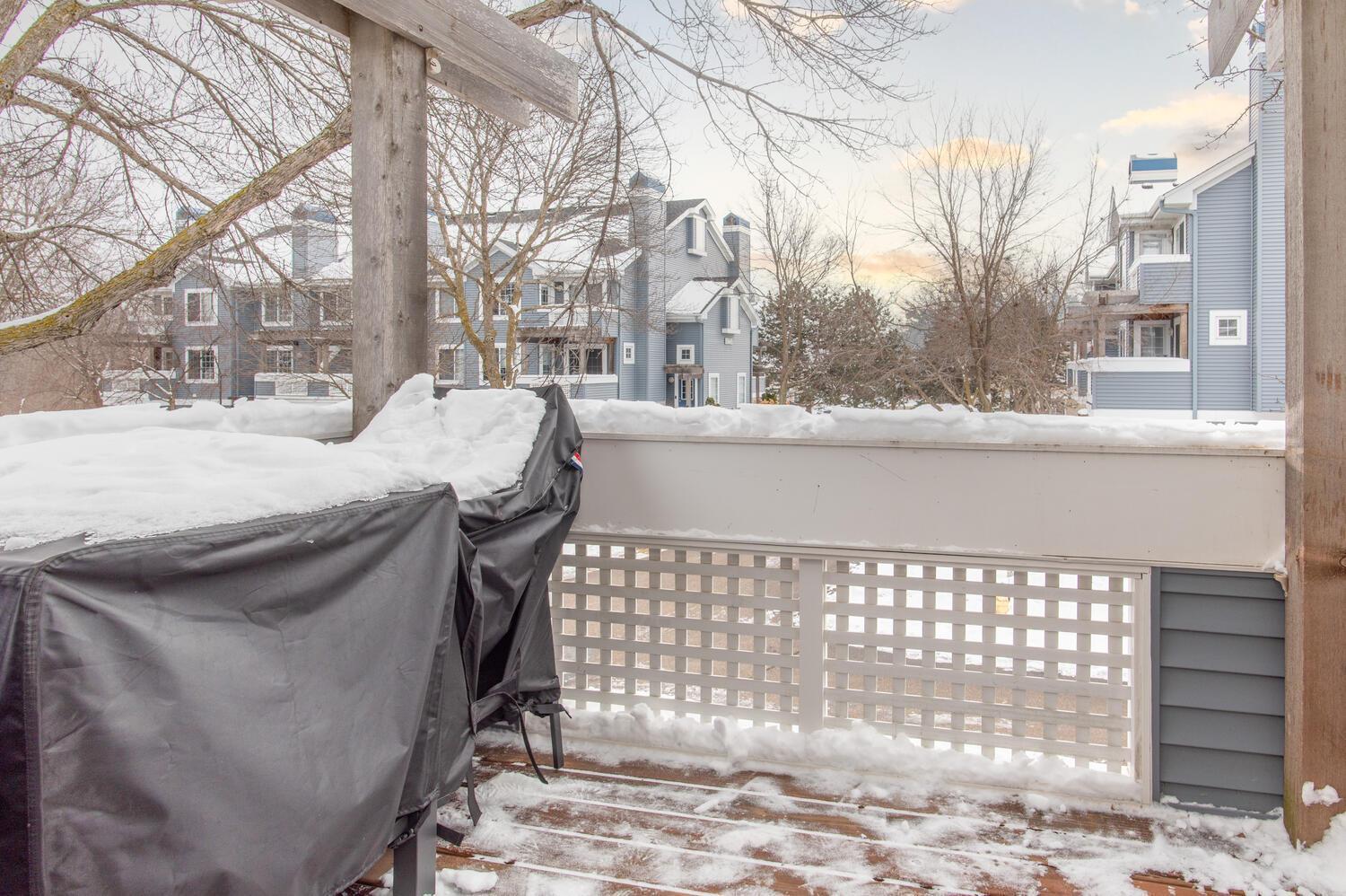 15665 24th Avenue N Unit: H