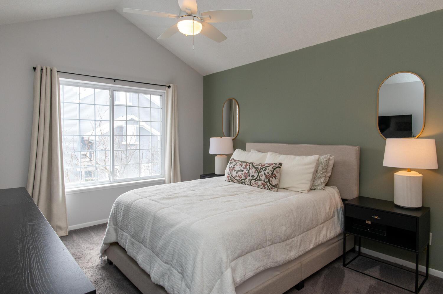 15665 24th Avenue N Unit: H