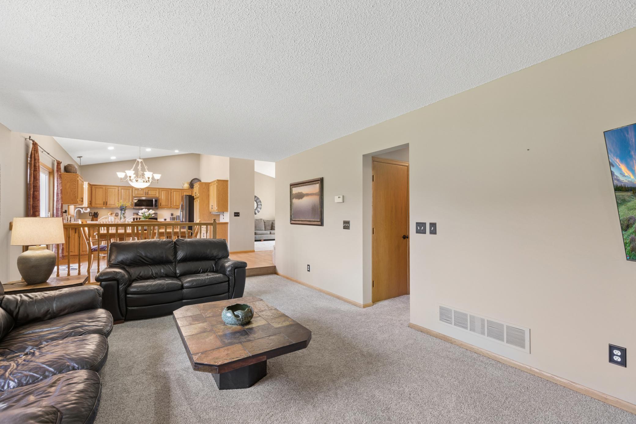 10106 Fernwood Lane N