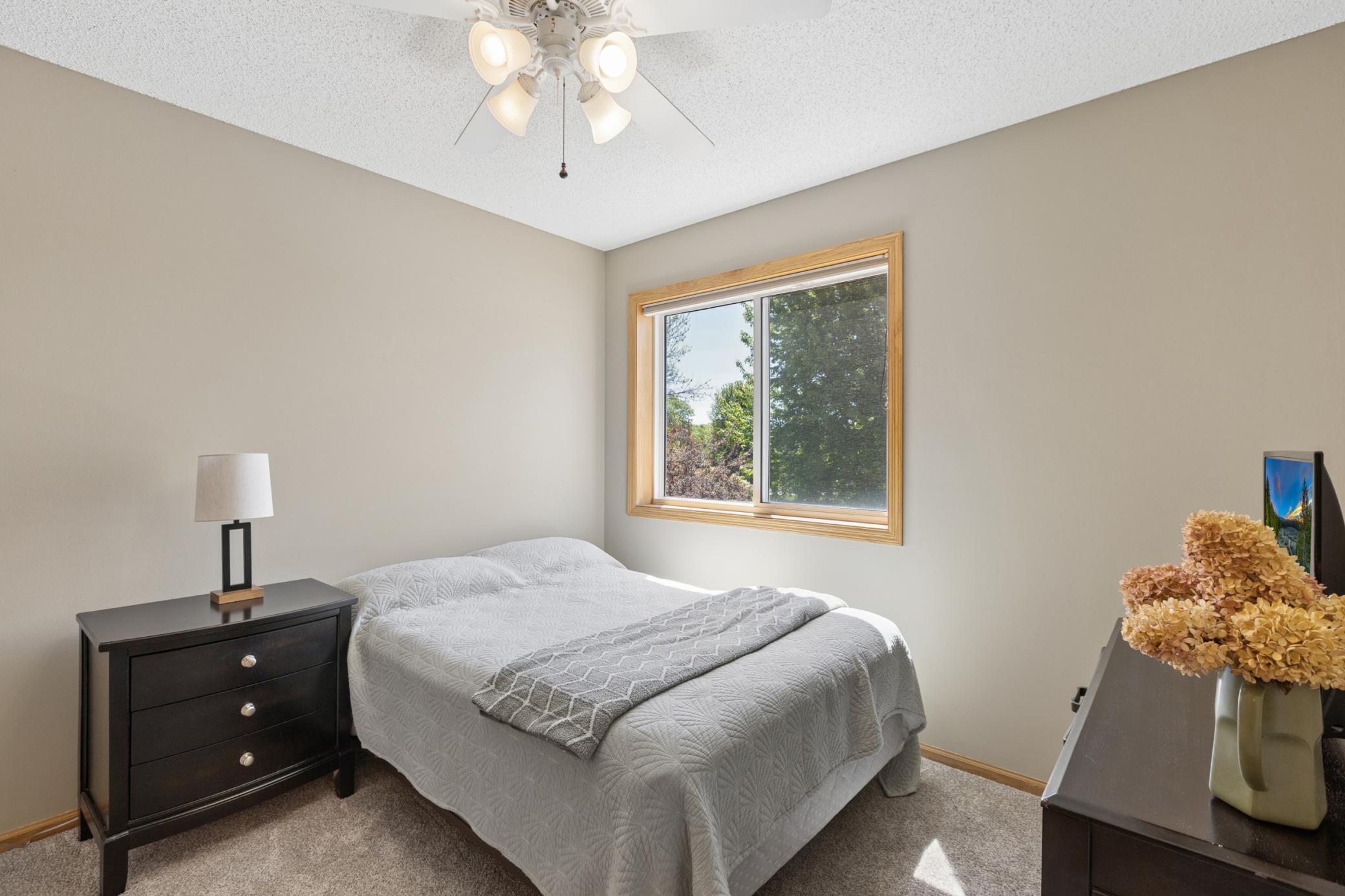 10106 Fernwood Lane N