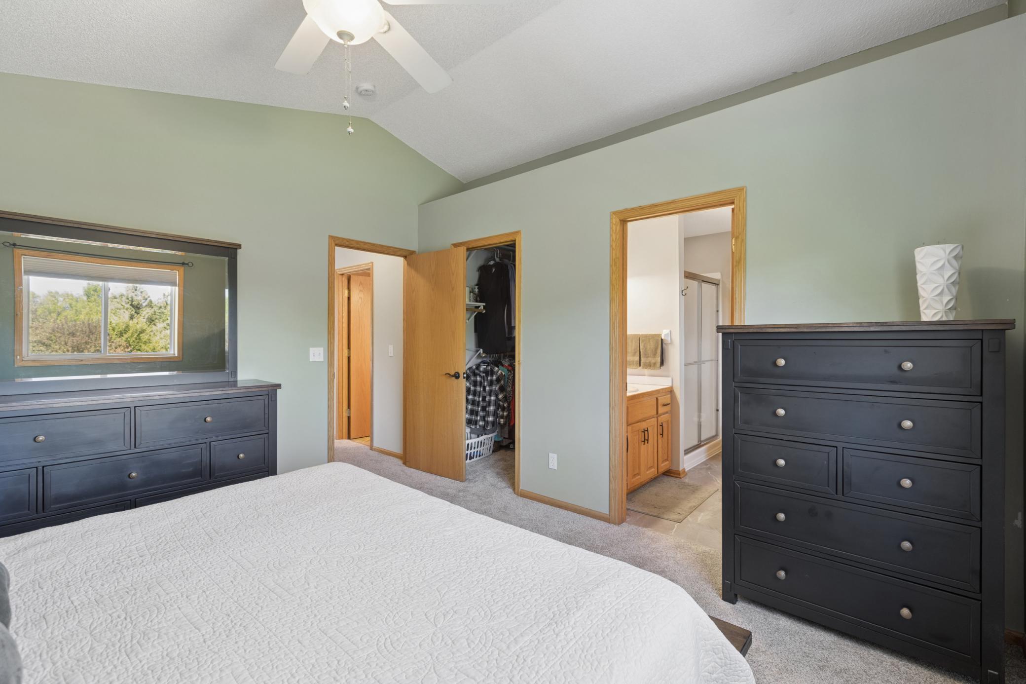 10106 Fernwood Lane N