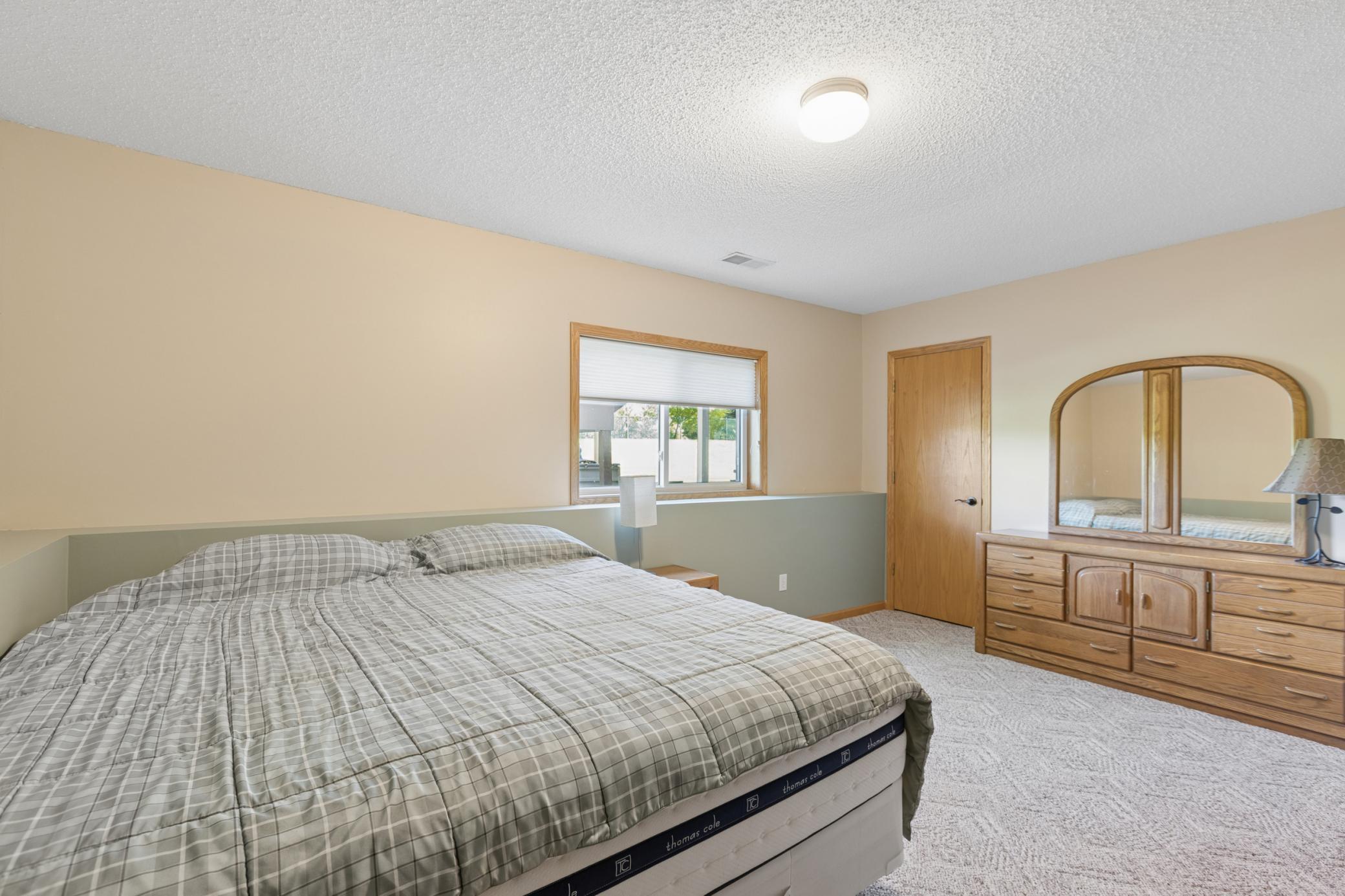 10106 Fernwood Lane N