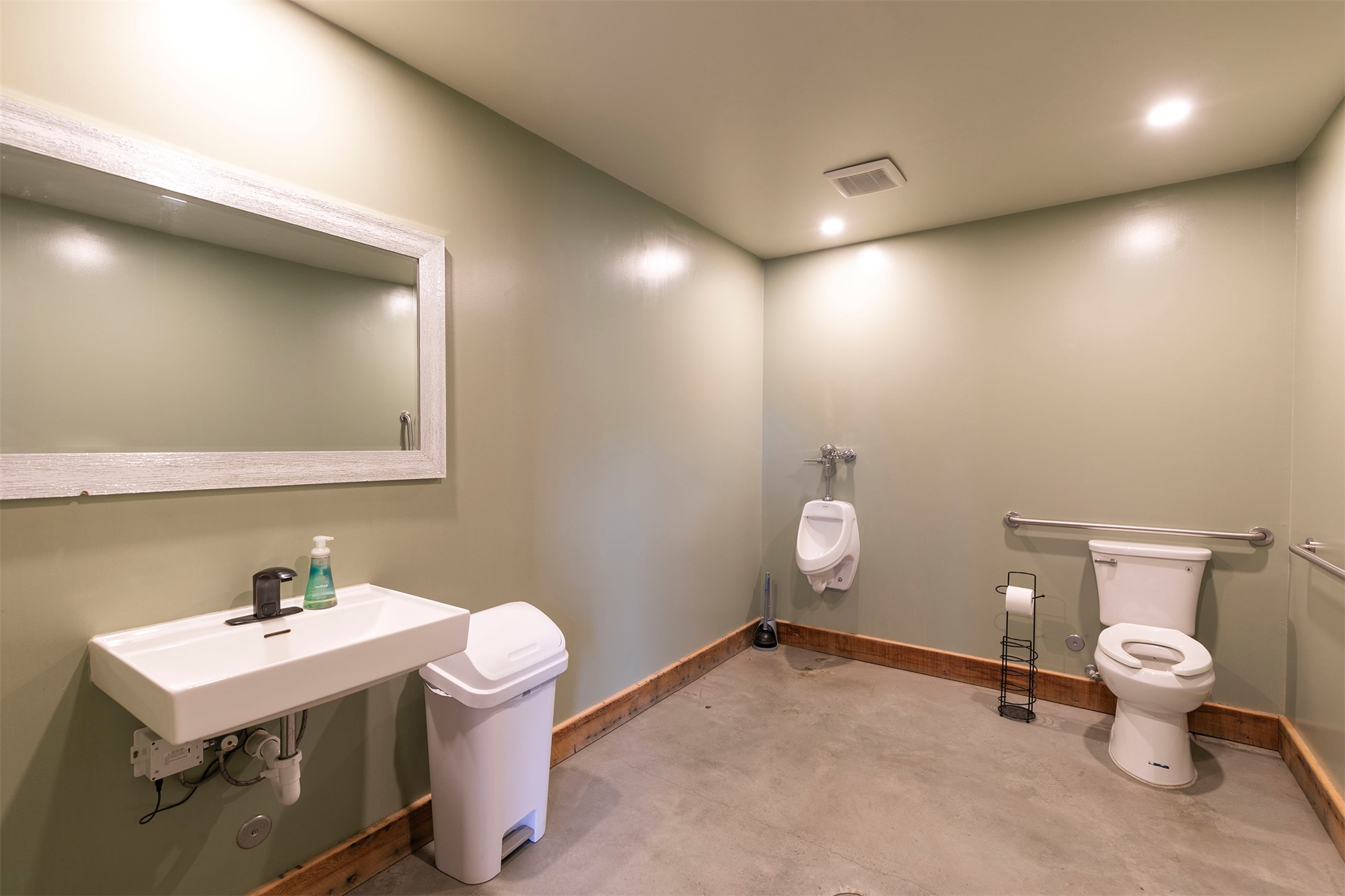 125 & 139 Hannon Lane