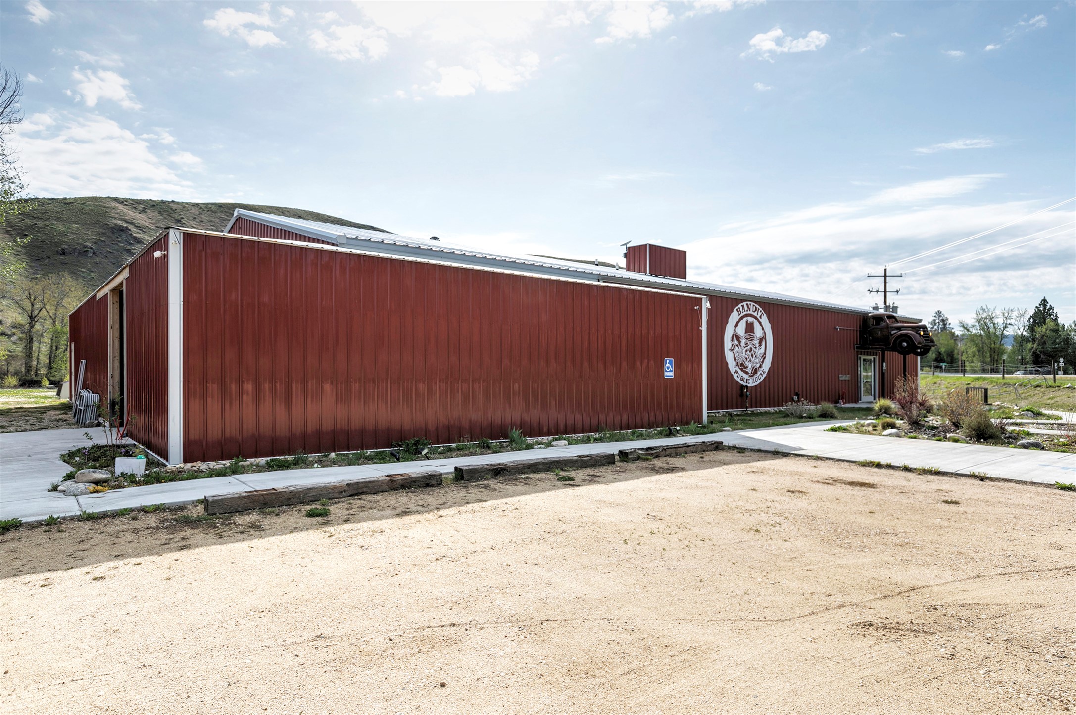 125 & 139 Hannon Lane