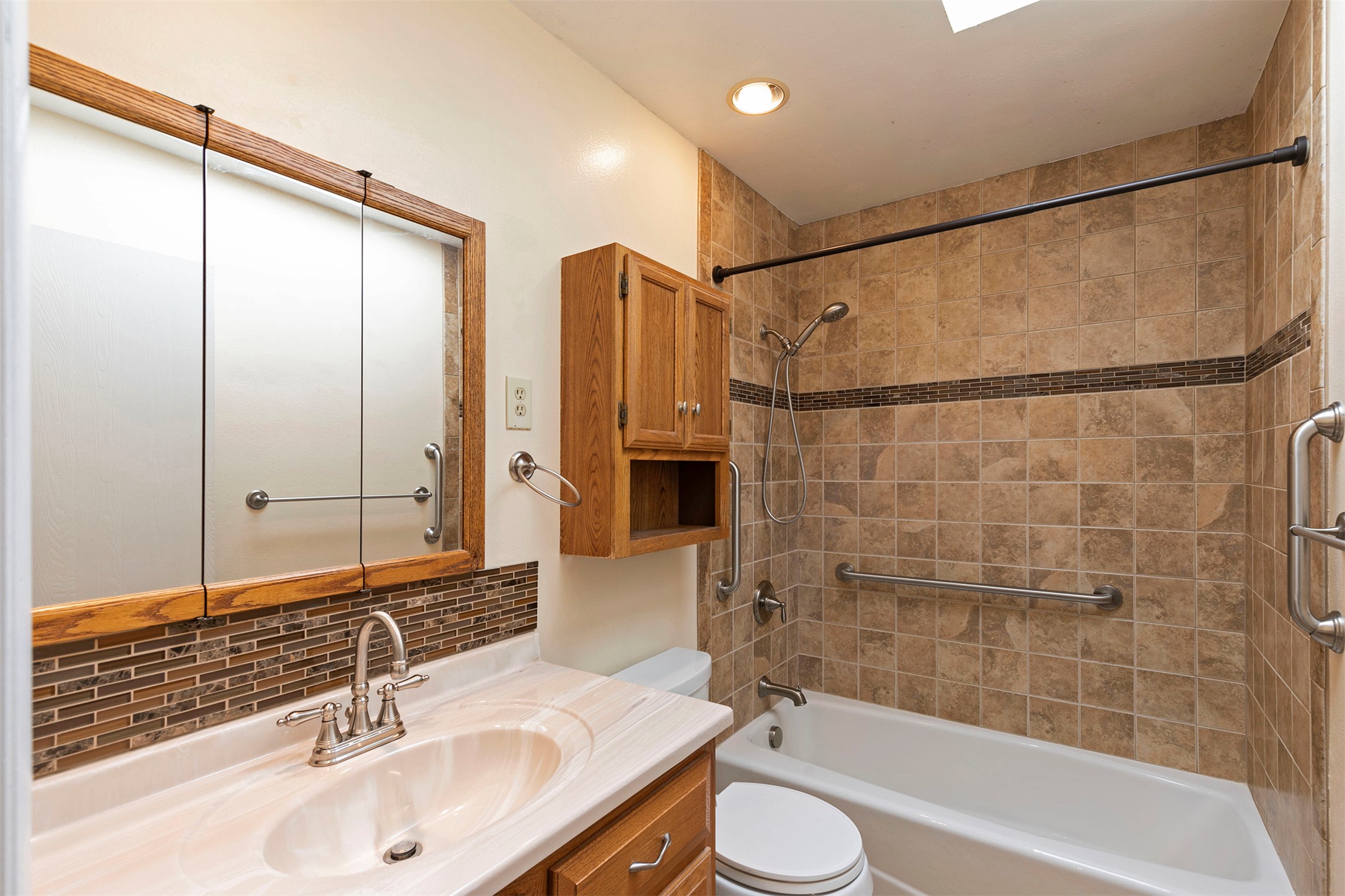 246 Saint Johns Street