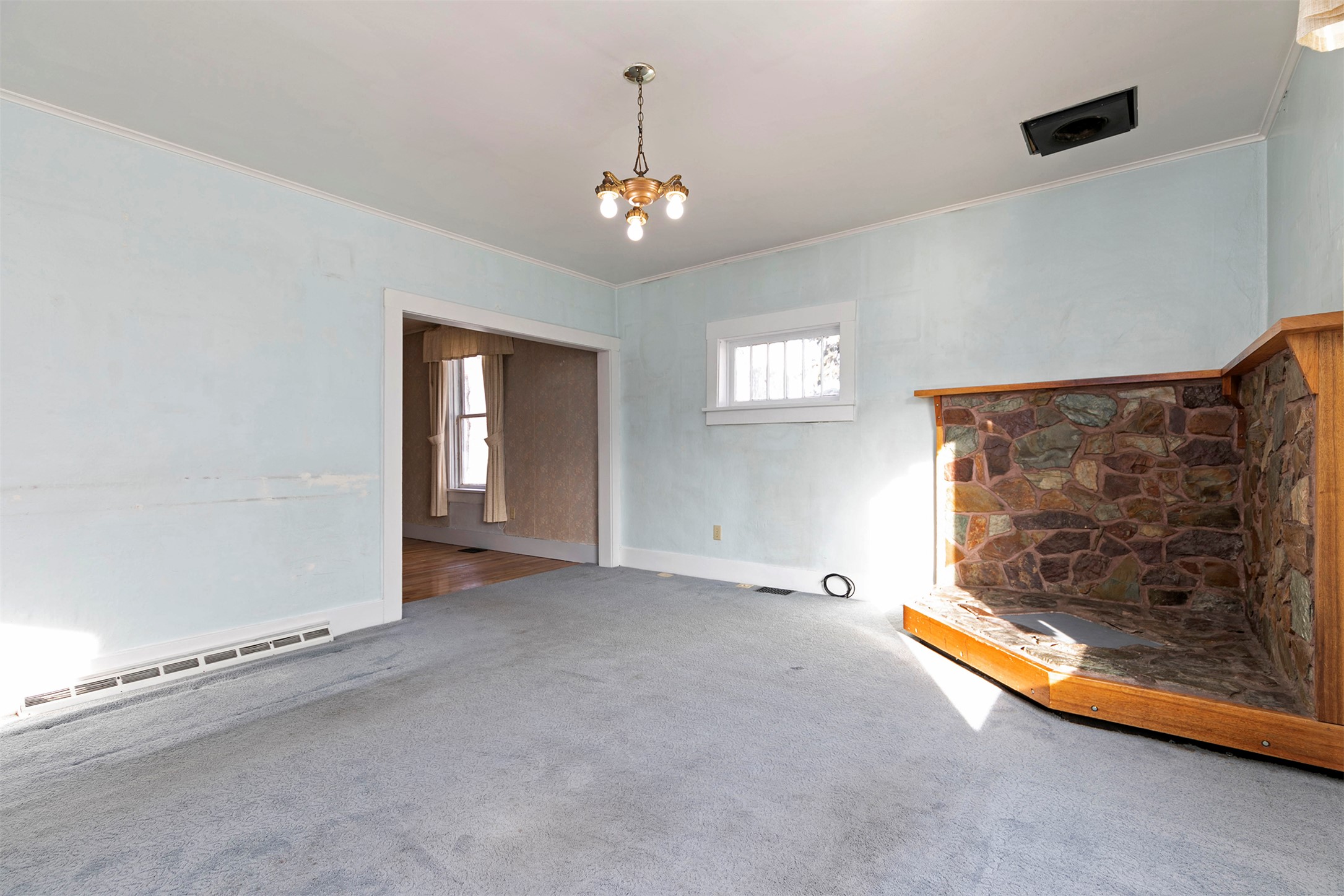 1825 S Johnson Street