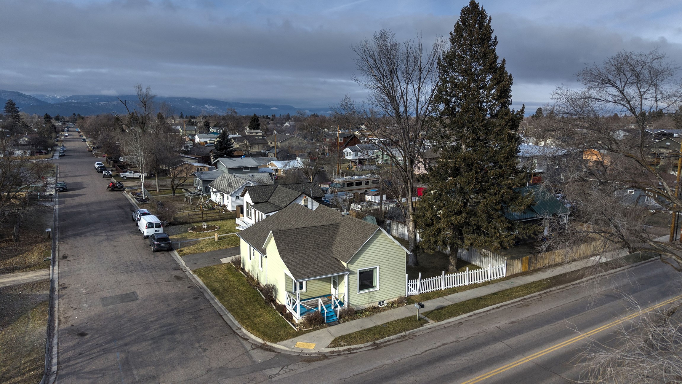 1825 S Johnson Street