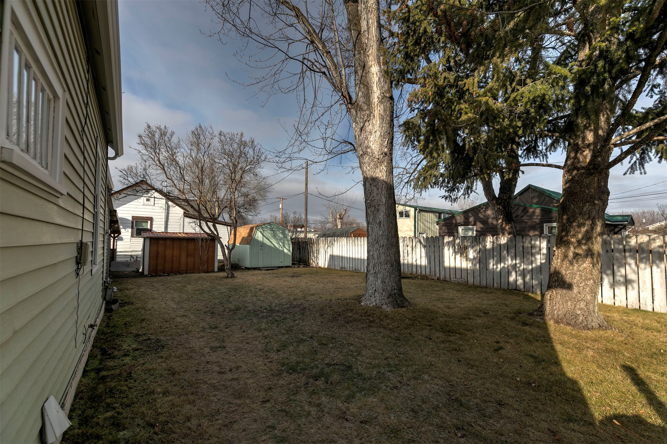 1825 S Johnson Street