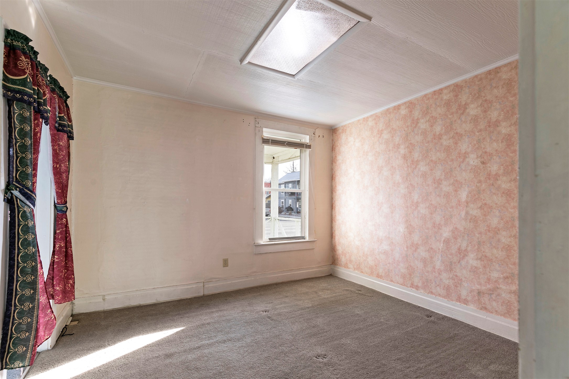 1825 S Johnson Street