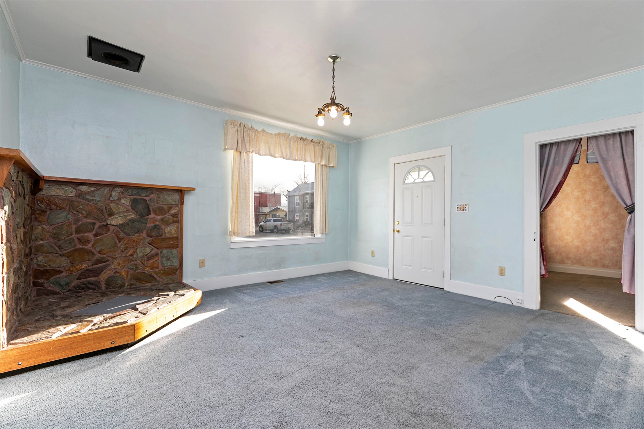 1825 S Johnson Street