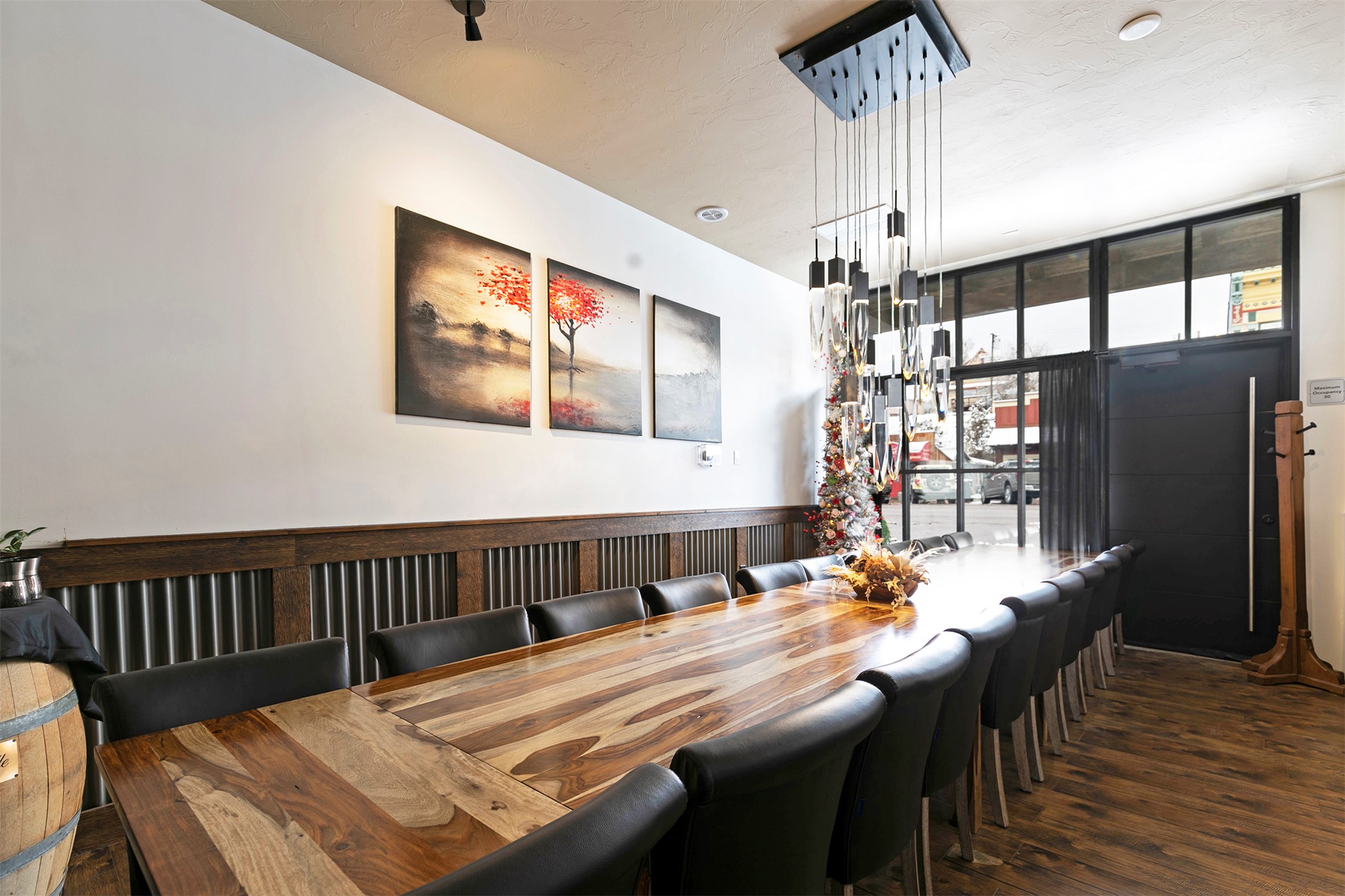 116 W Broadway Street