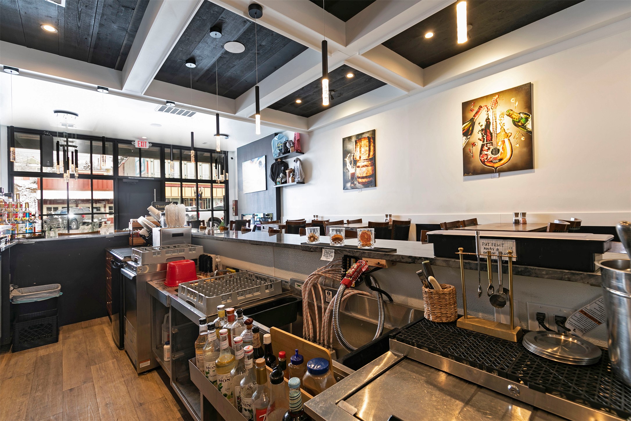 116 W Broadway Street