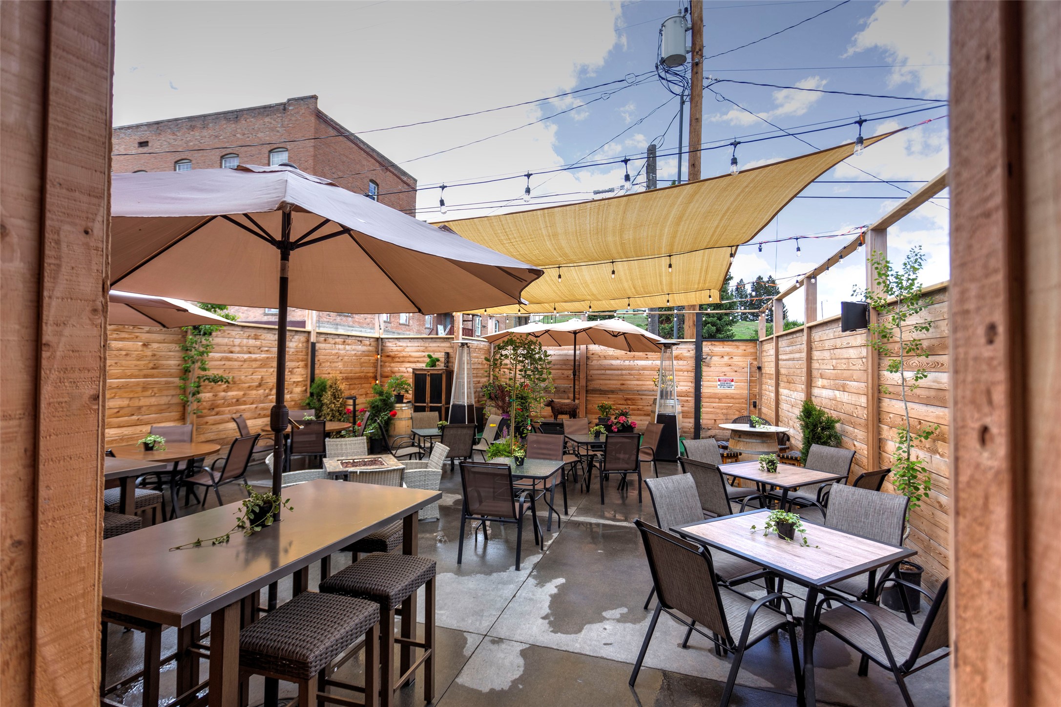 116 W Broadway Street