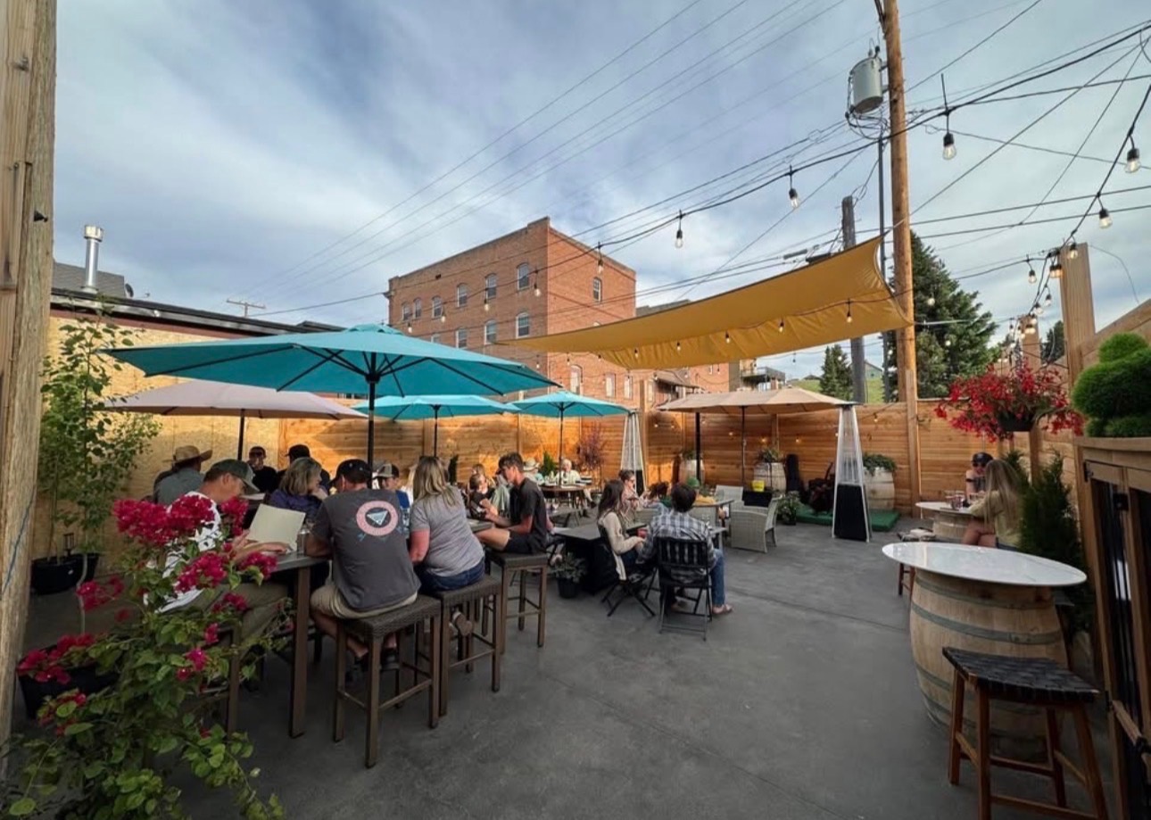 116 W Broadway Street