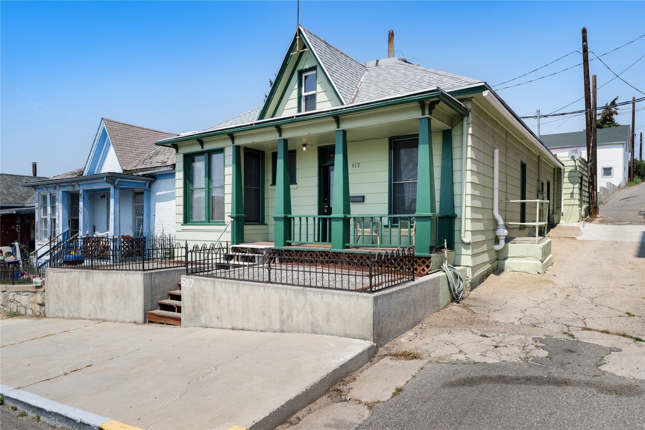 517 W Granite Street
