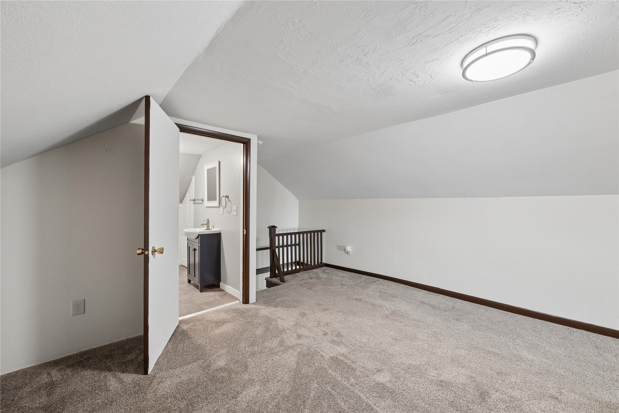 517 W Granite Street
