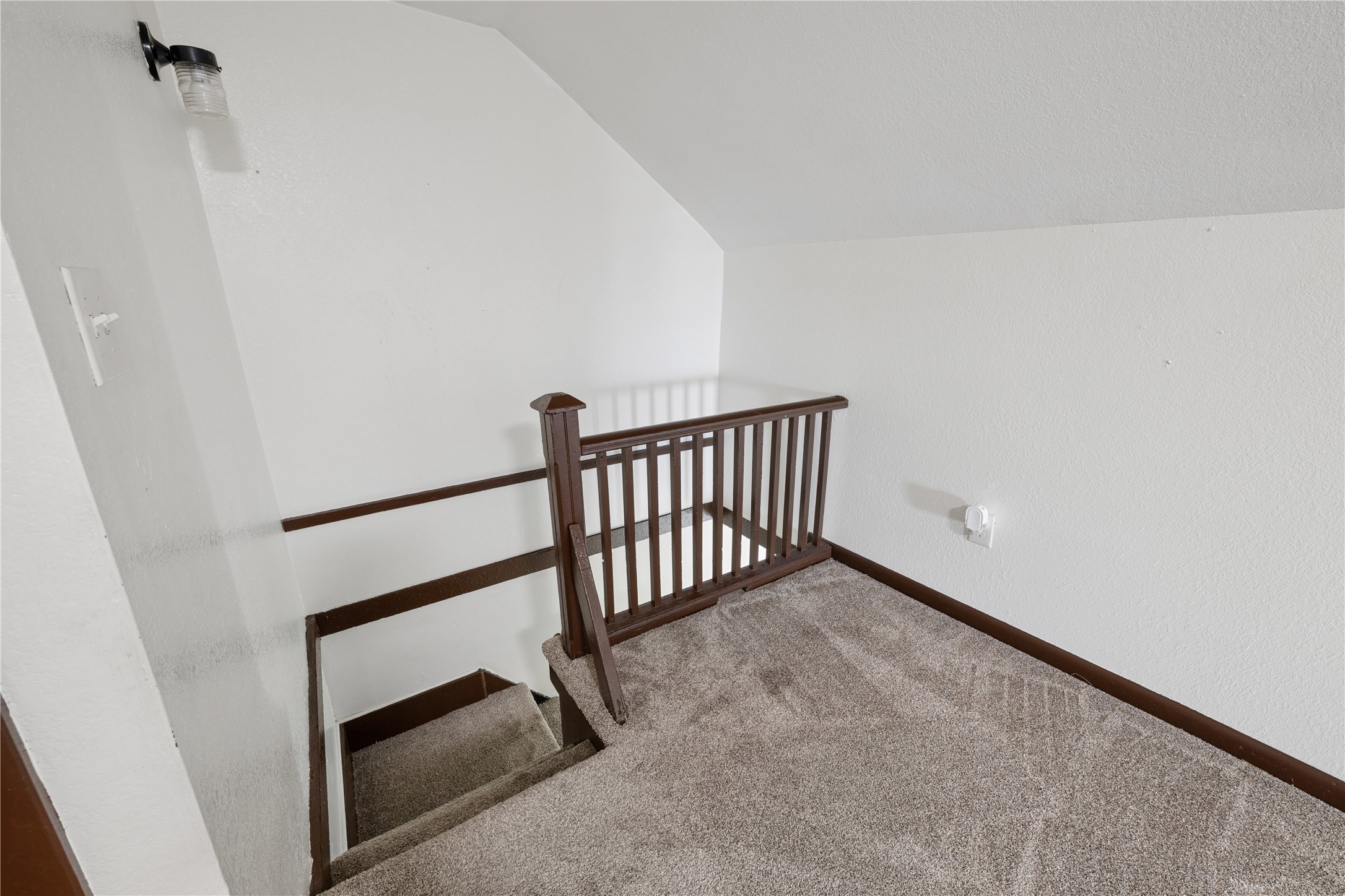 517 W Granite Street
