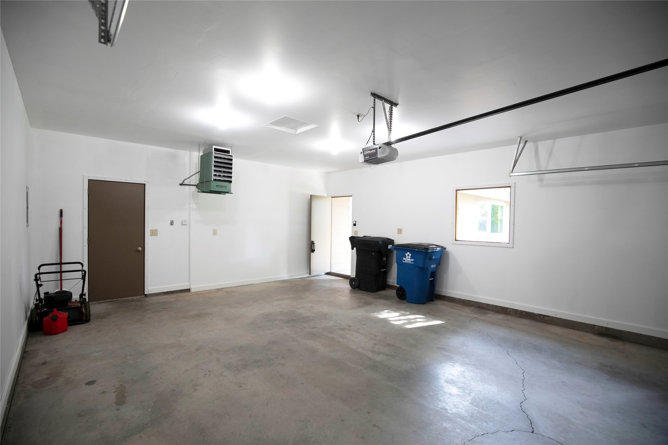 5512 Bonanza Place