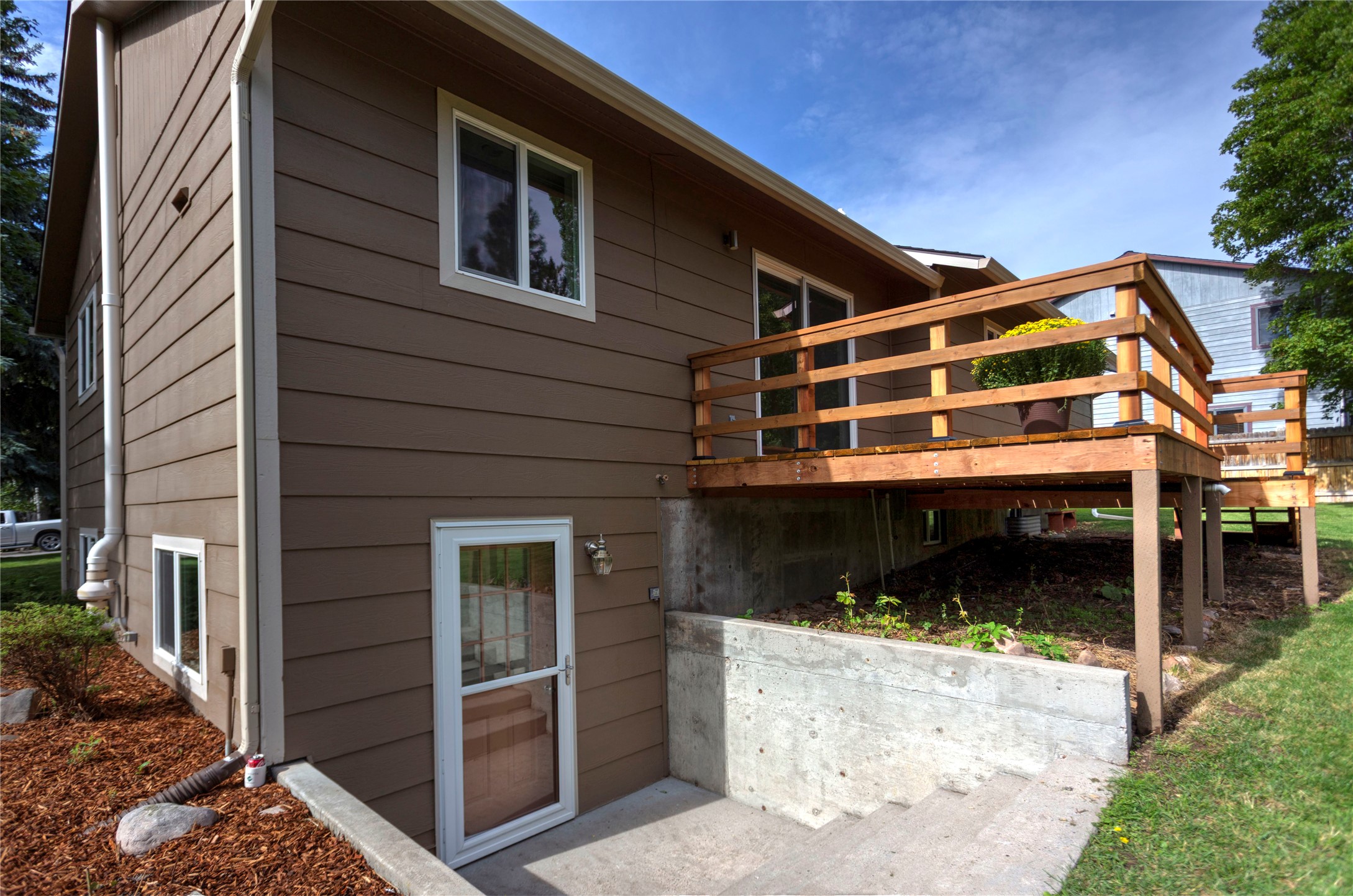 5512 Bonanza Place
