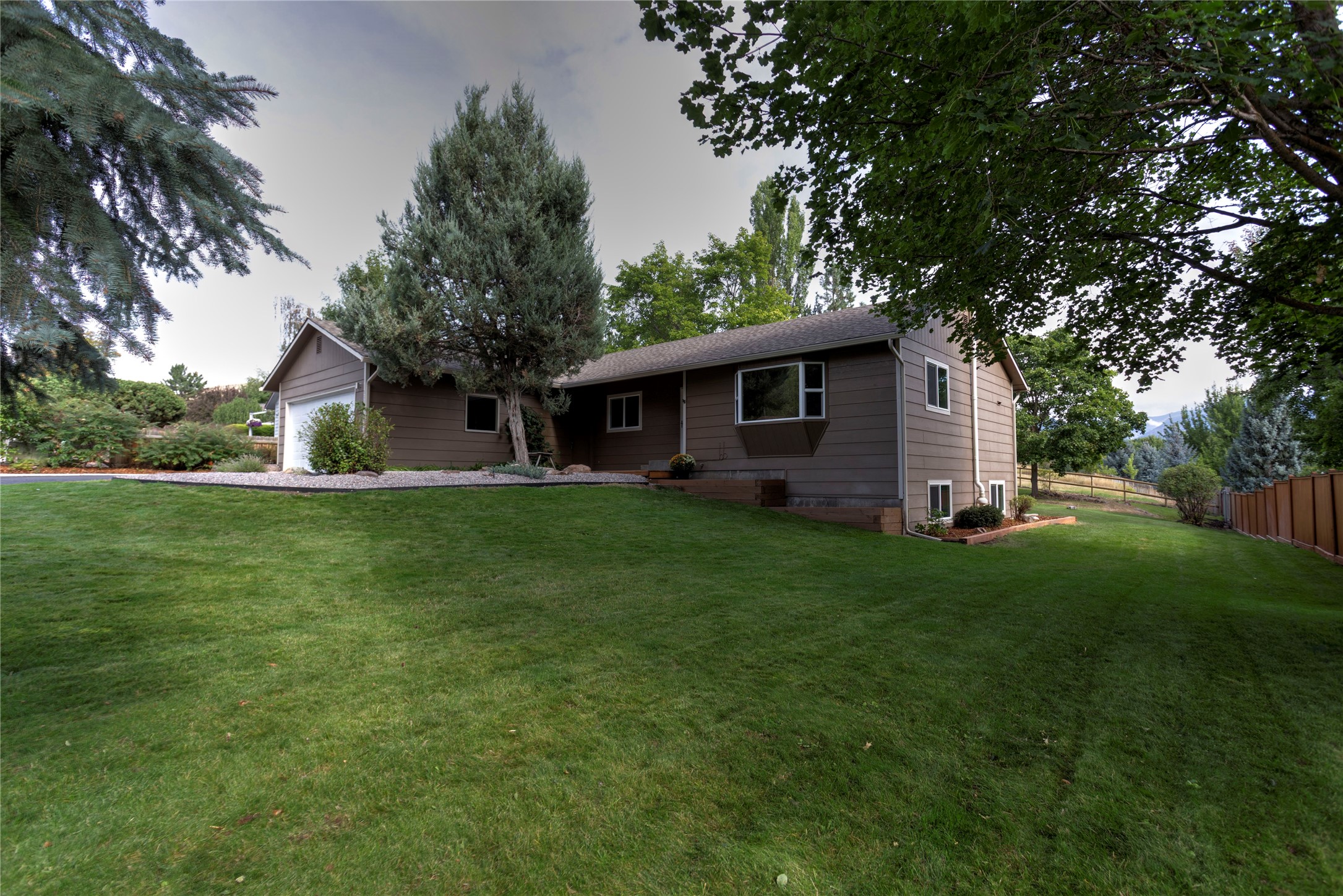 5512 Bonanza Place