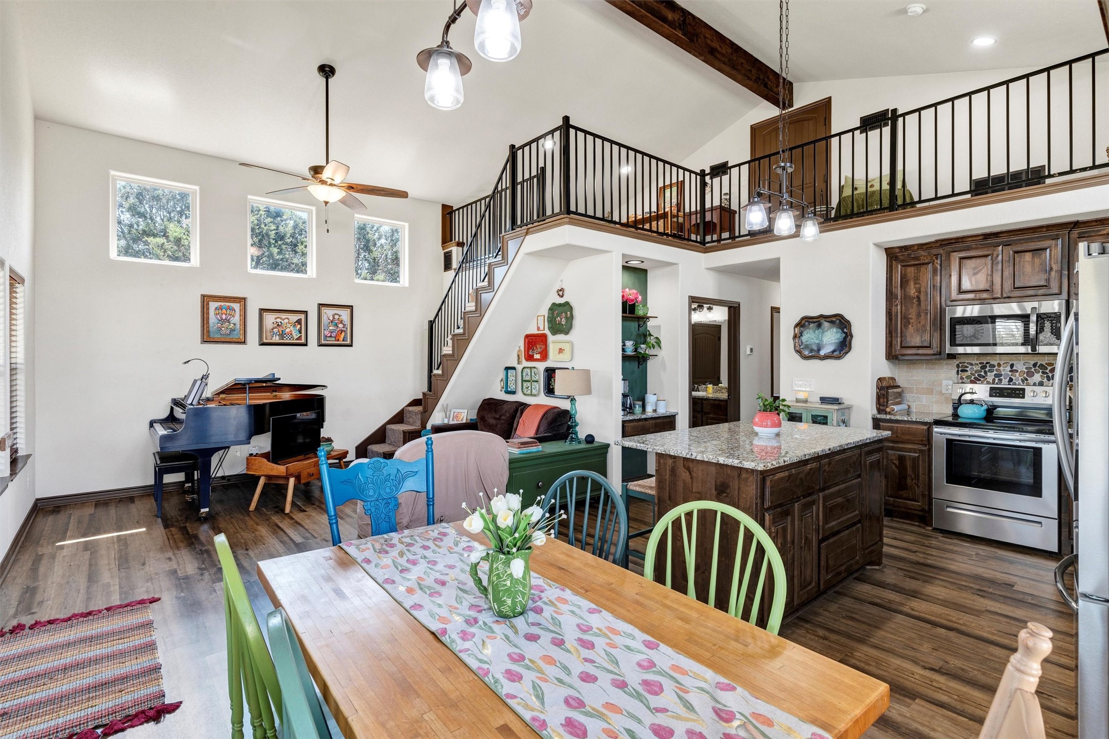 2228 Comet Trail
