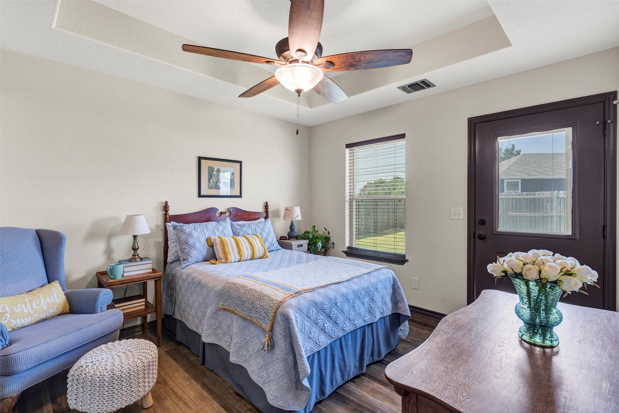 2228 Comet Trail