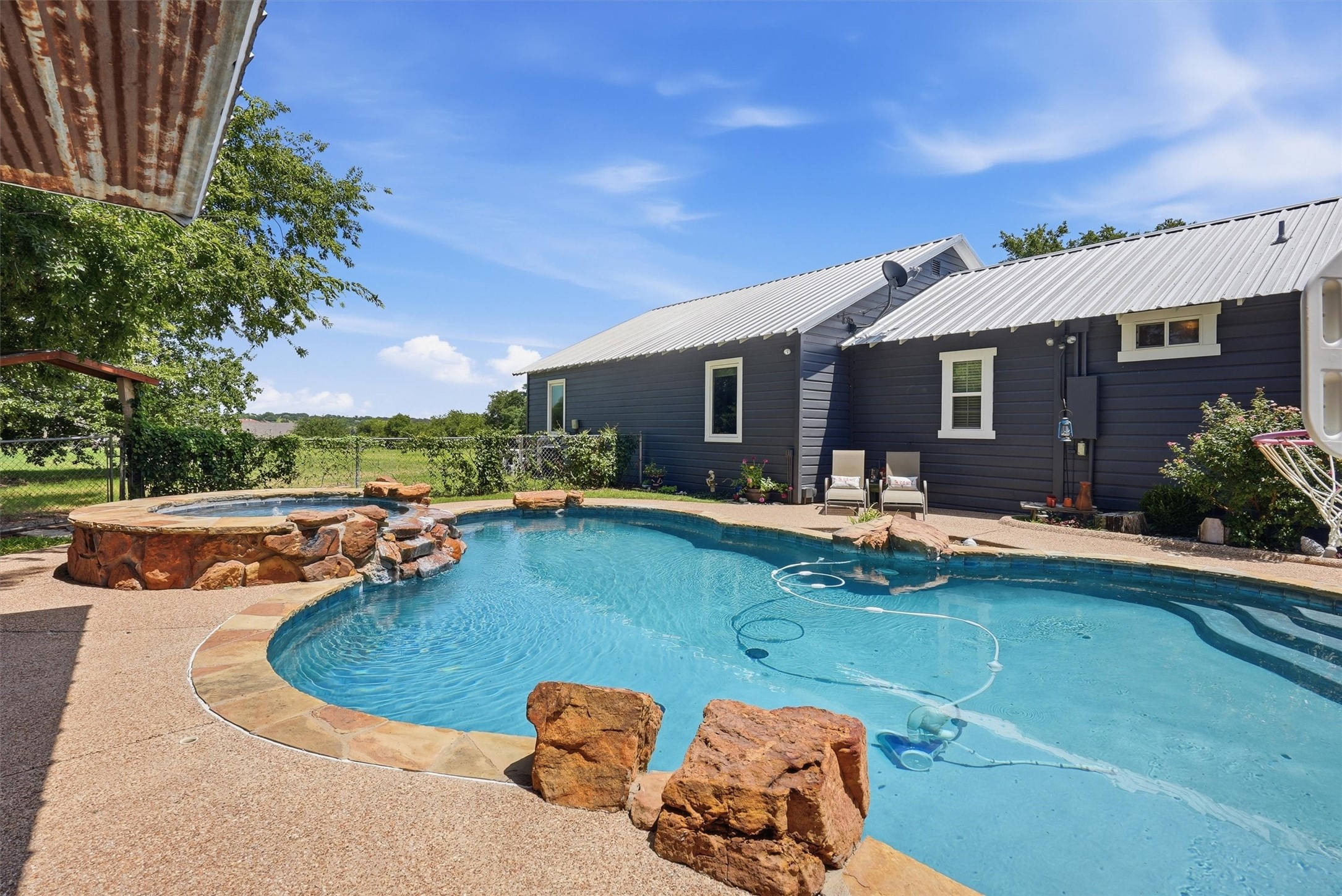 1313 Porter Court