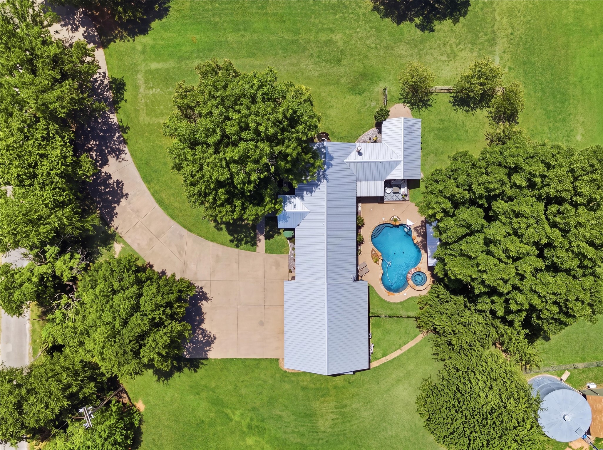1313 Porter Court