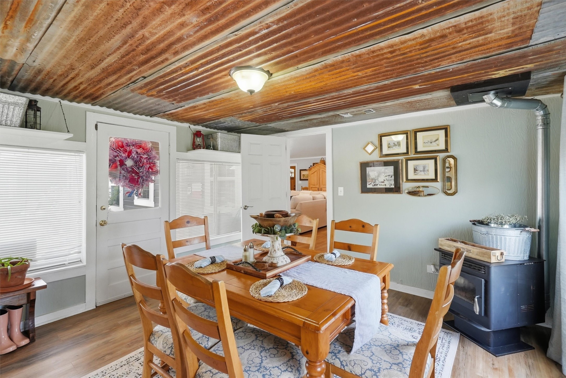 1313 Porter Court