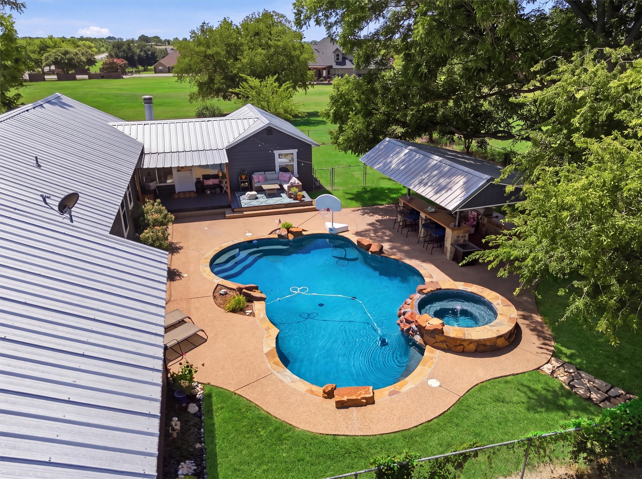 1313 Porter Court