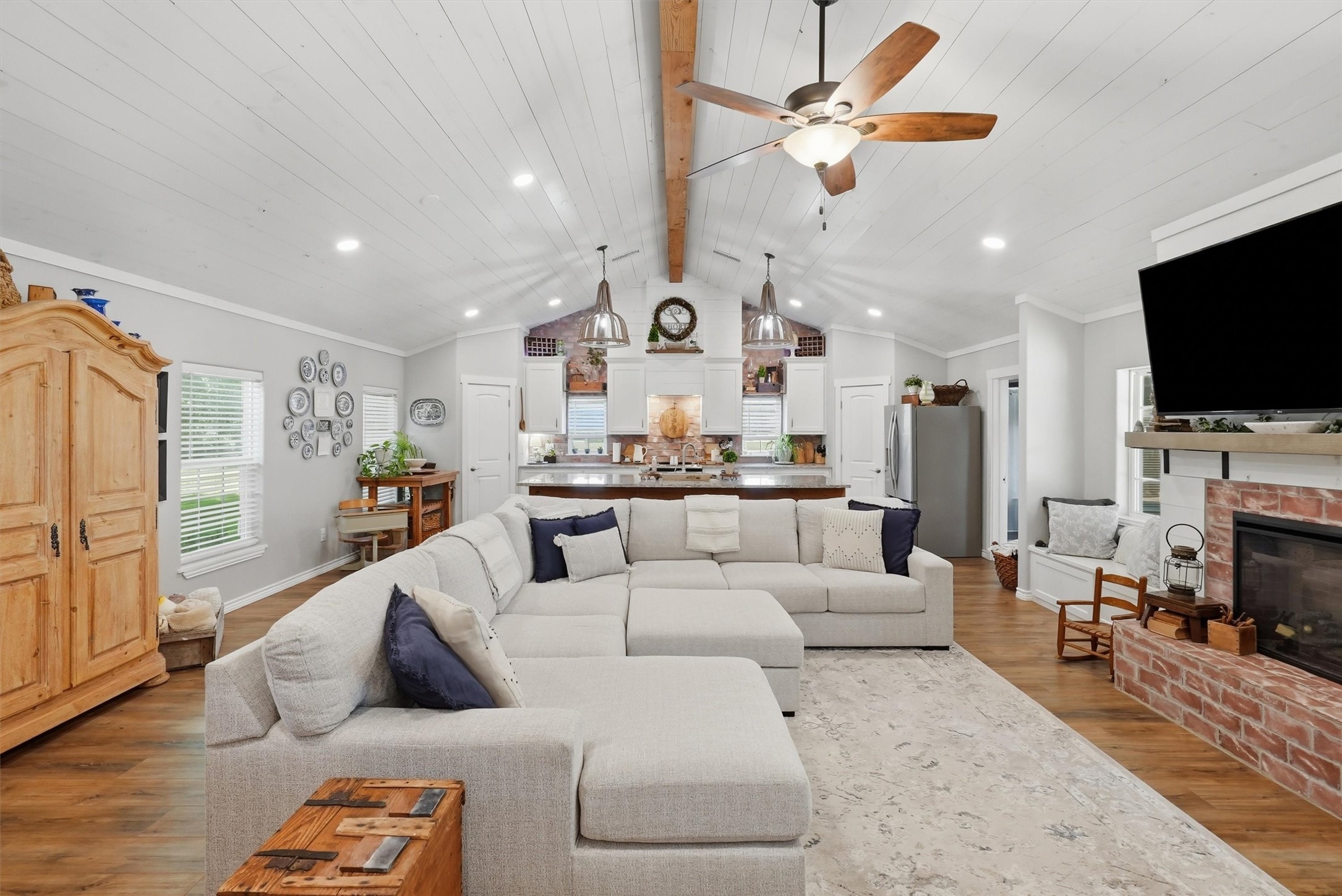 1313 Porter Court