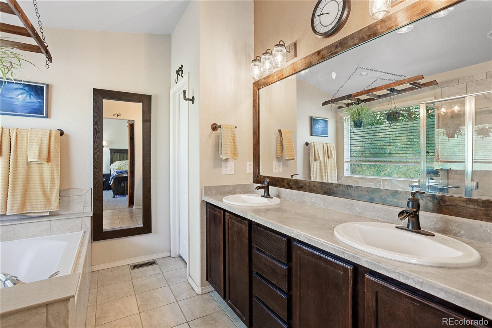 2556 Hannah Ridge Drive