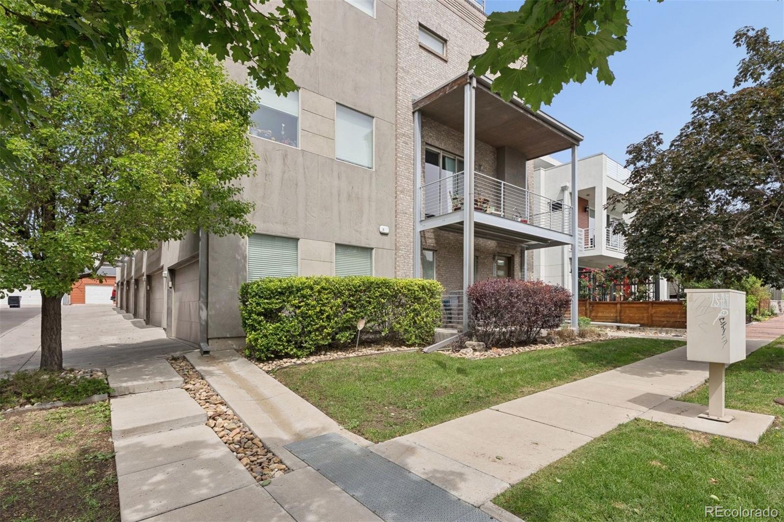2933 Umatilla Street