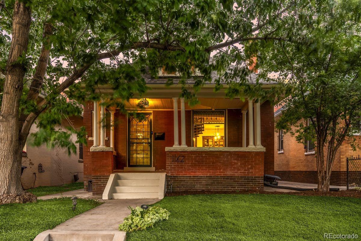 1162 Adams Street
