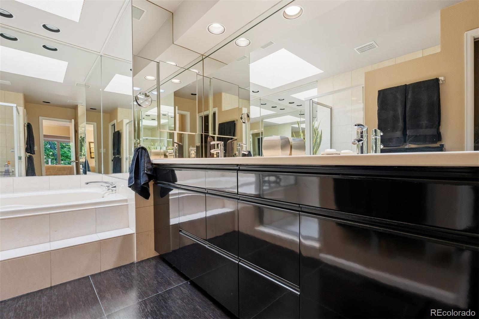 2601 S Quebec Street Unit: 11