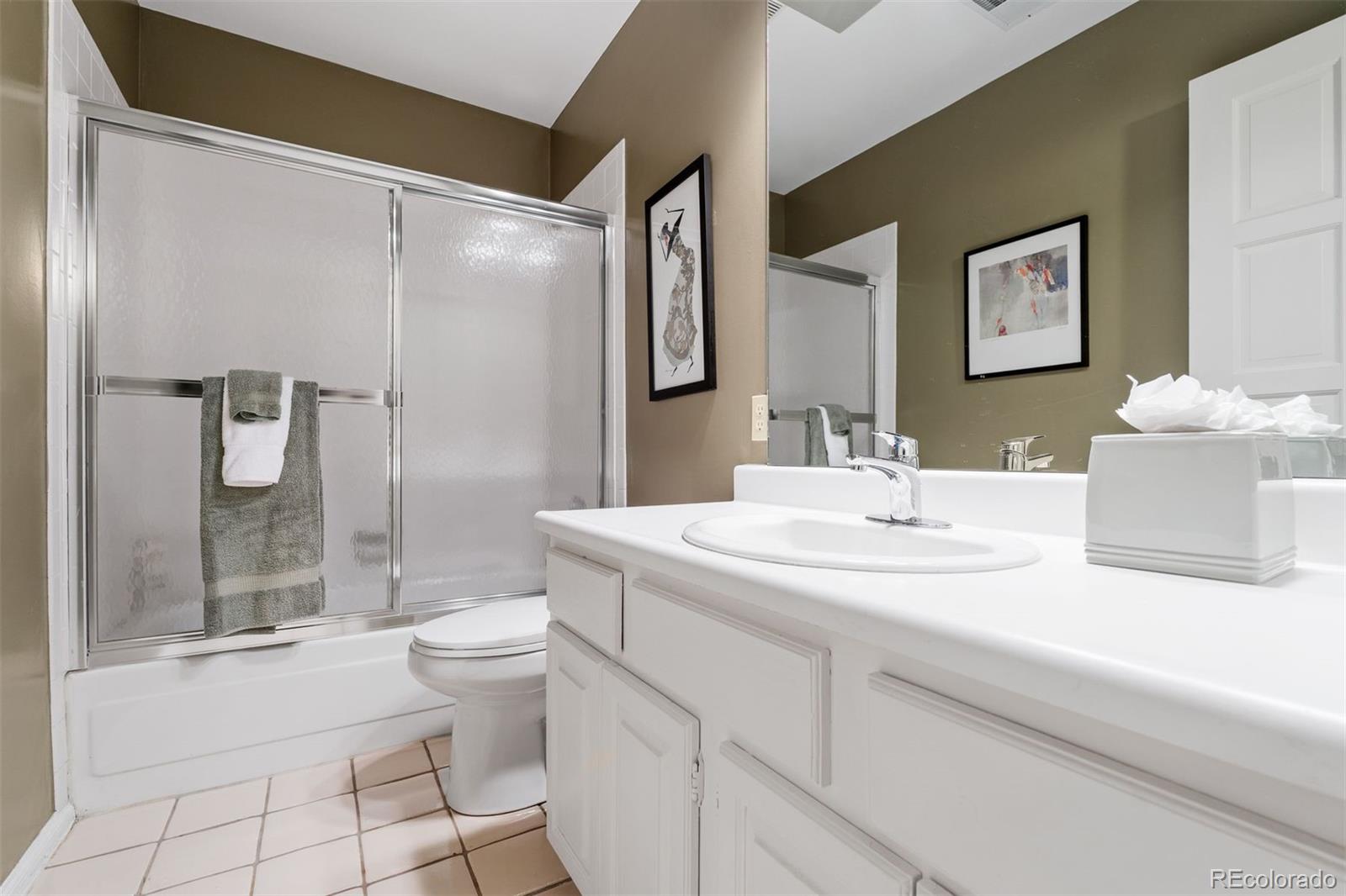 2601 S Quebec Street Unit: 11