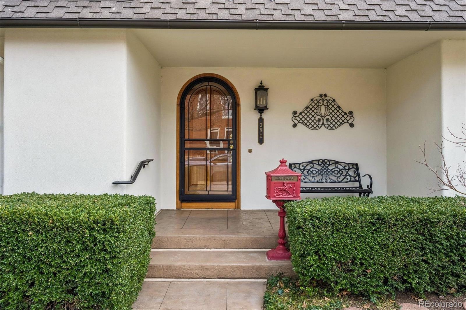 390 Saint Paul Street