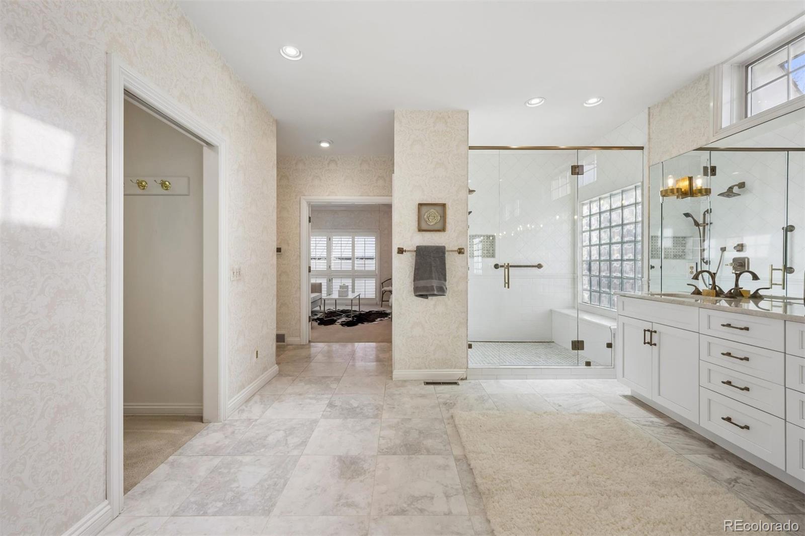 390 Saint Paul Street