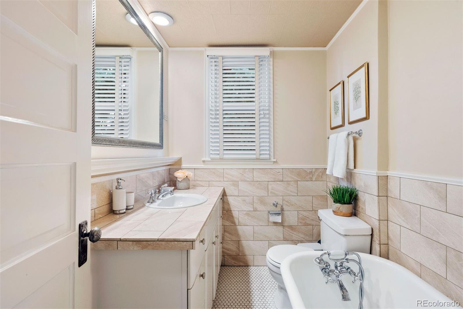 1324 S University Boulevard