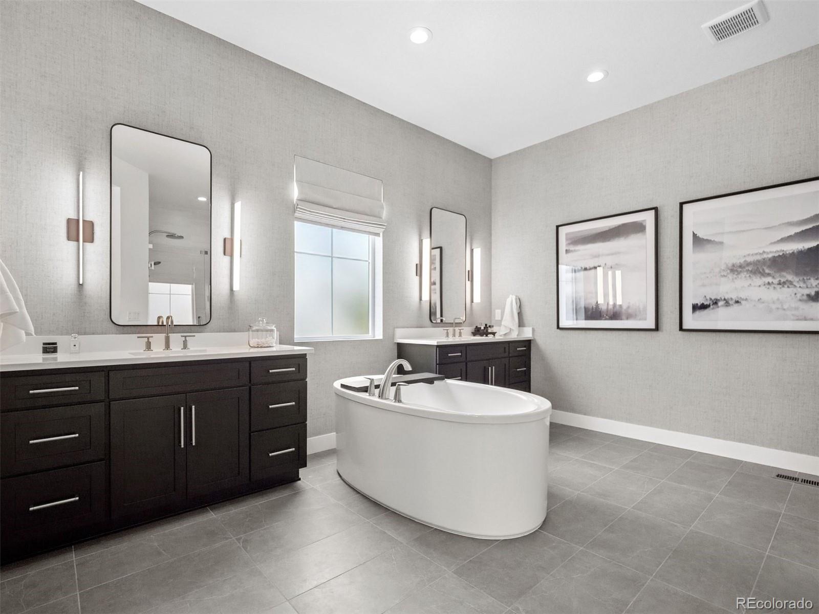 9676 Elizabeth Street