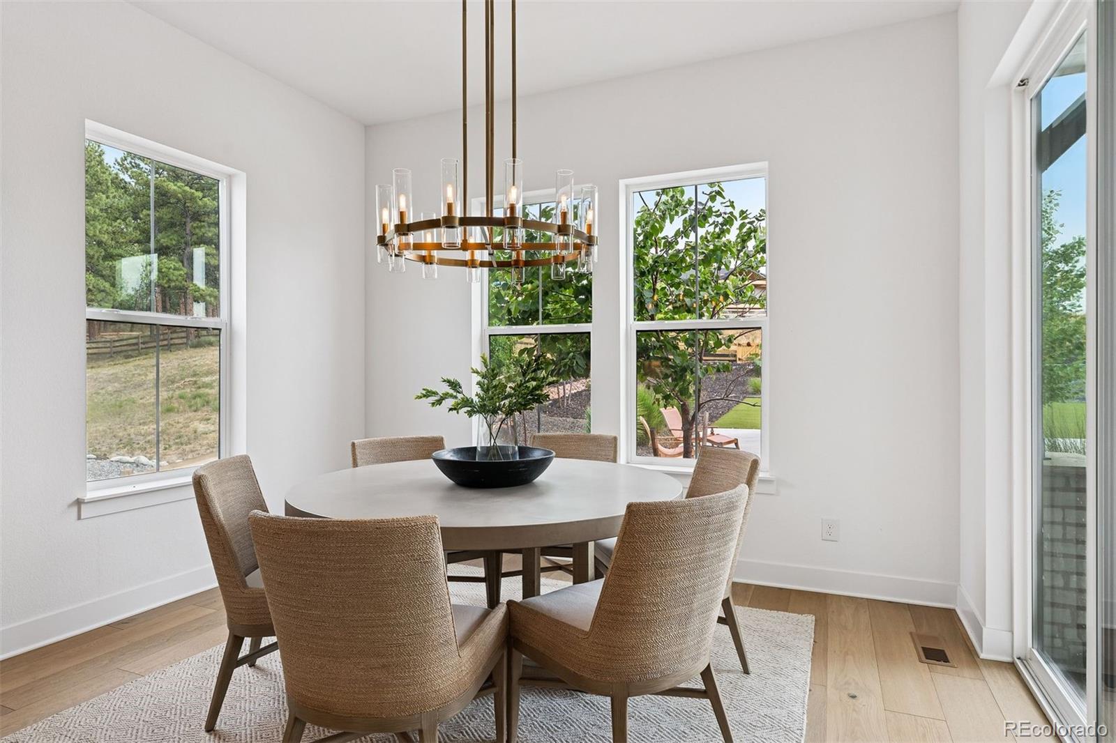 9676 Elizabeth Street