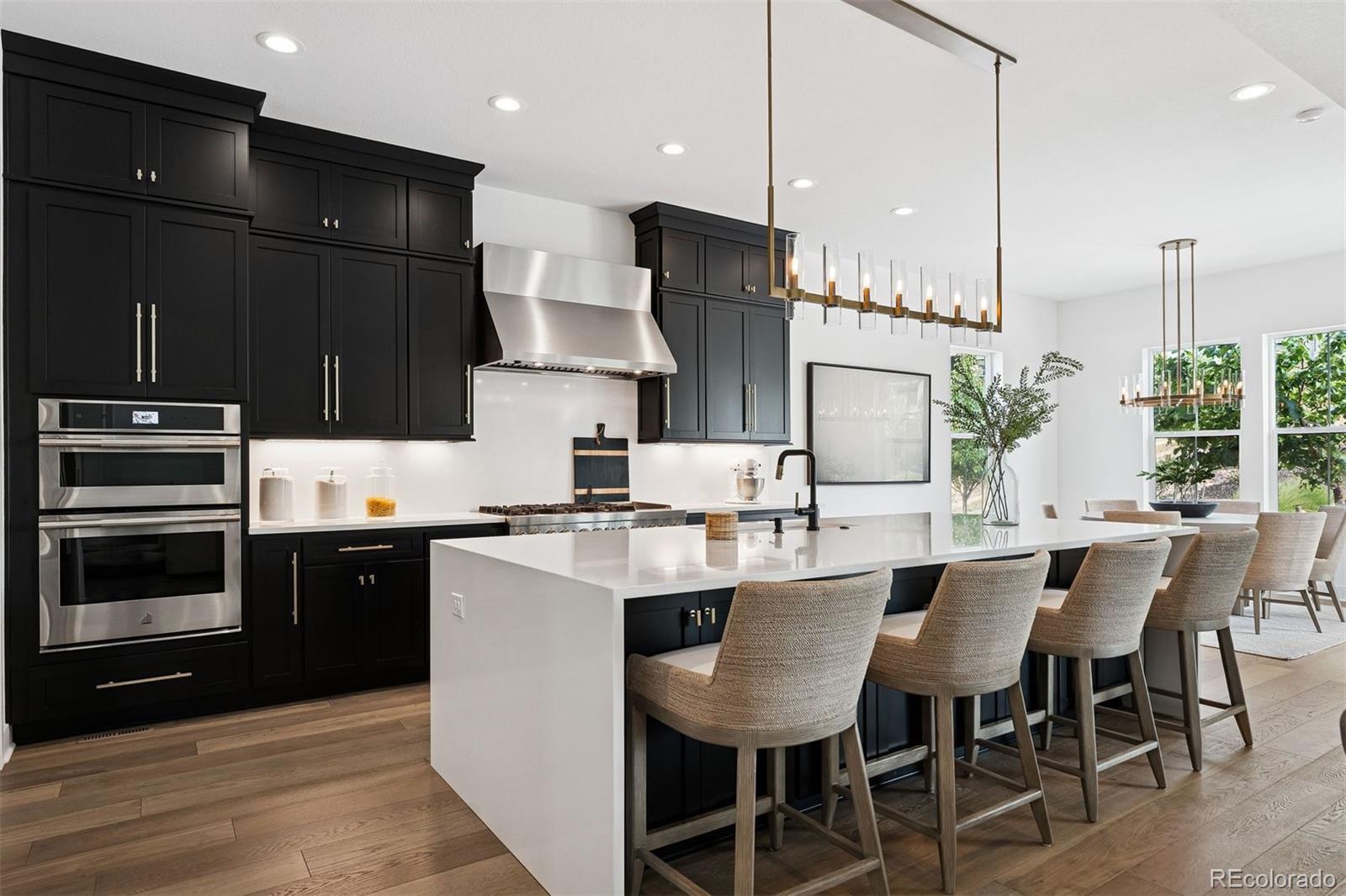 9676 Elizabeth Street