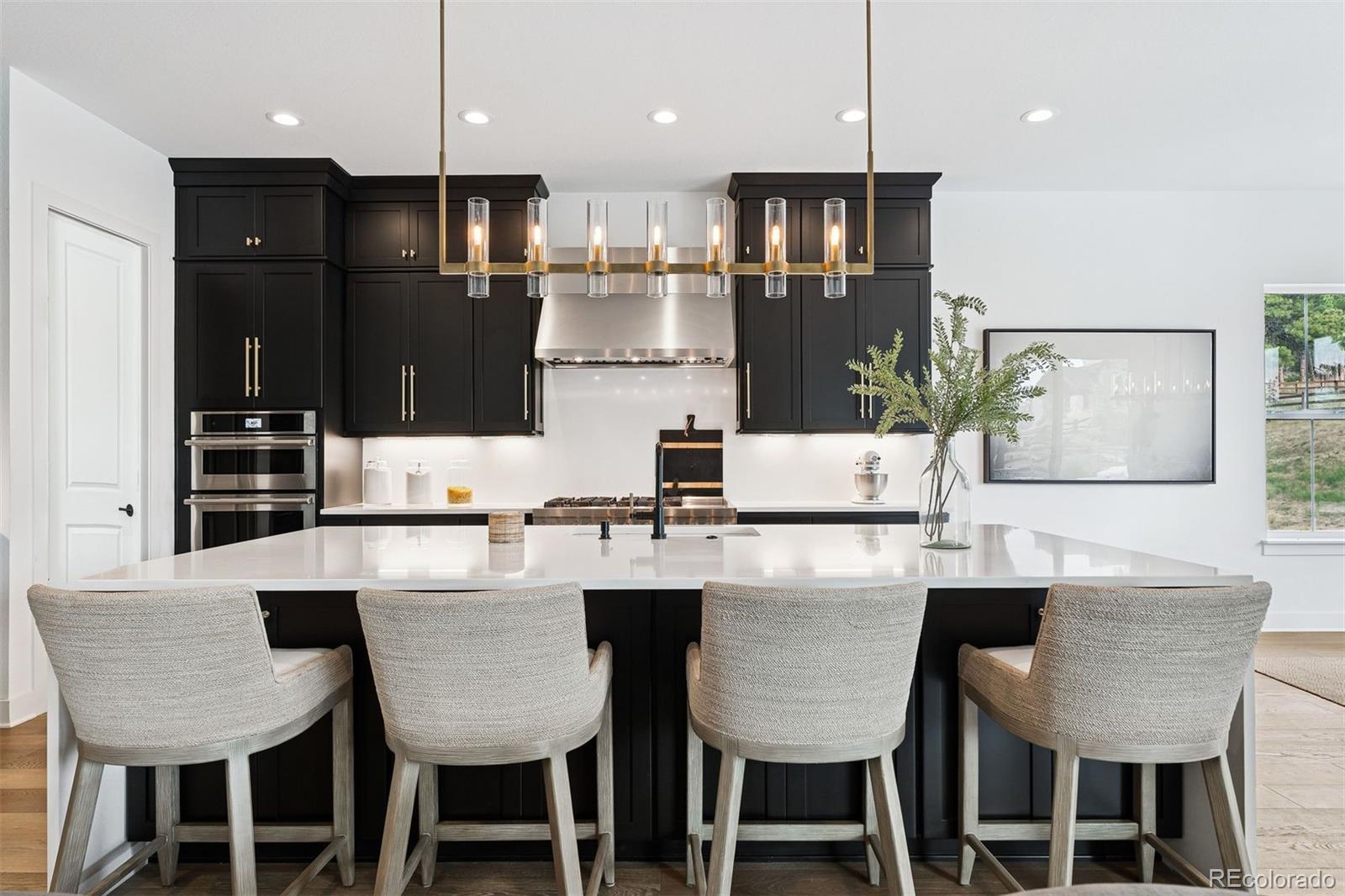 9676 Elizabeth Street