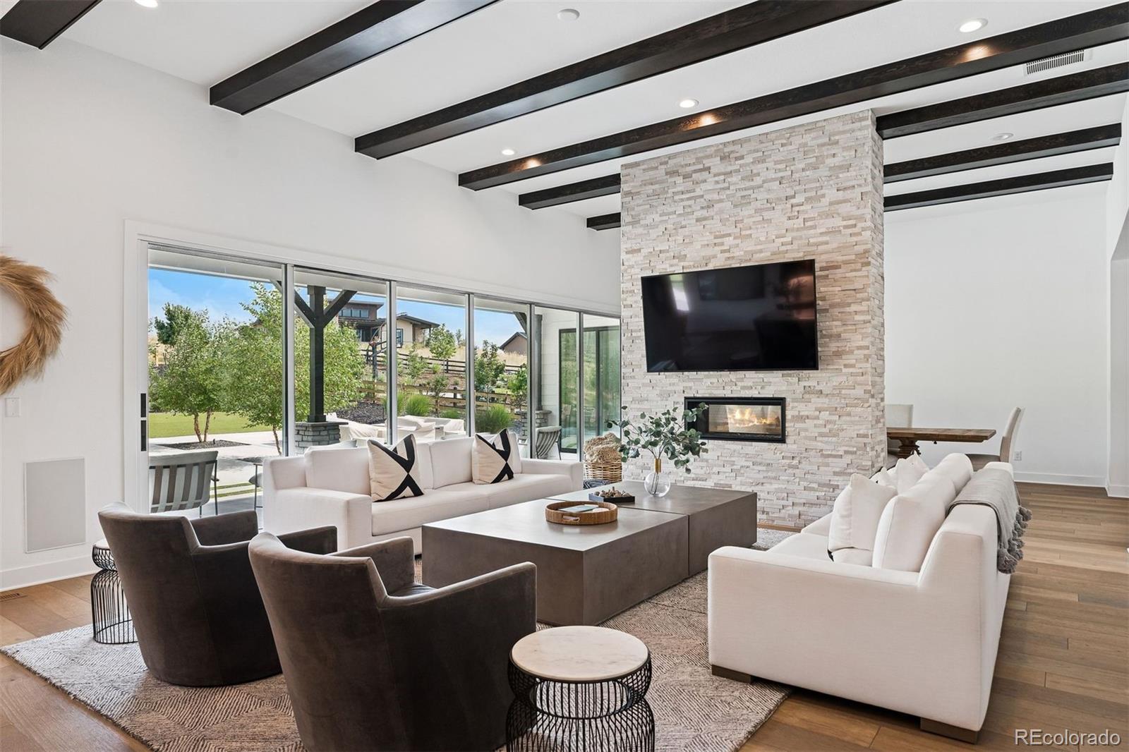 9676 Elizabeth Street