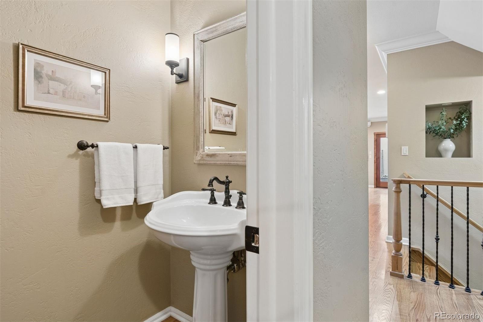 498 Columbine Street Unit: 9
