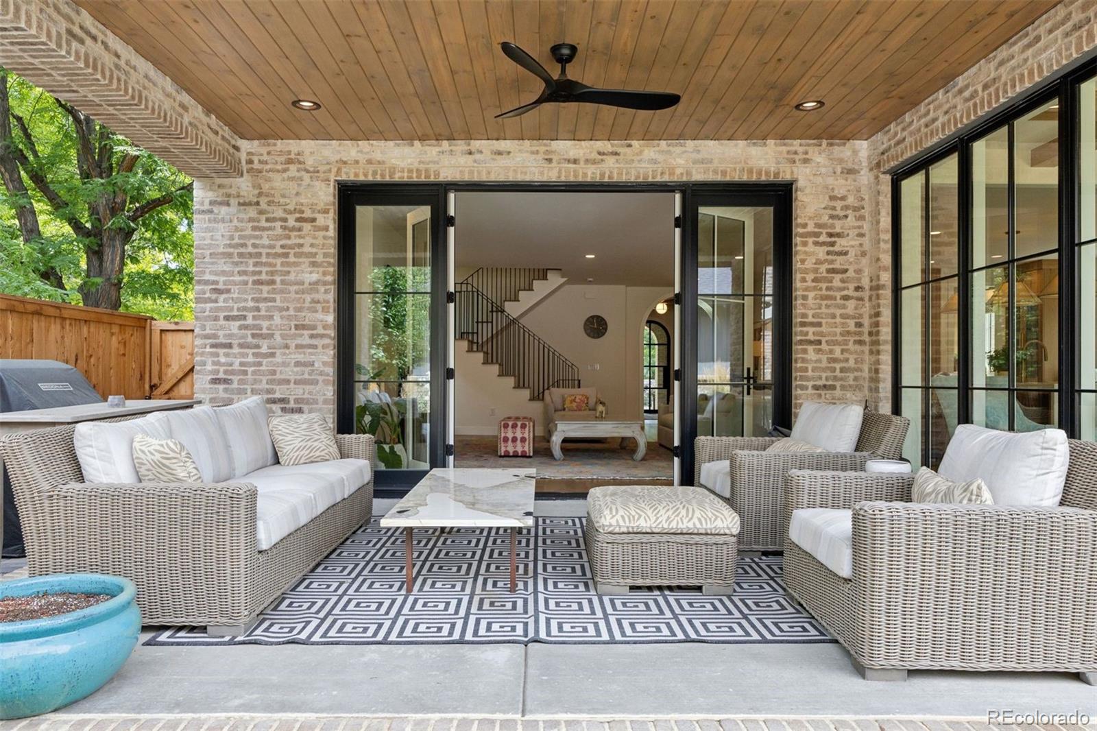 2419 S Clayton Street