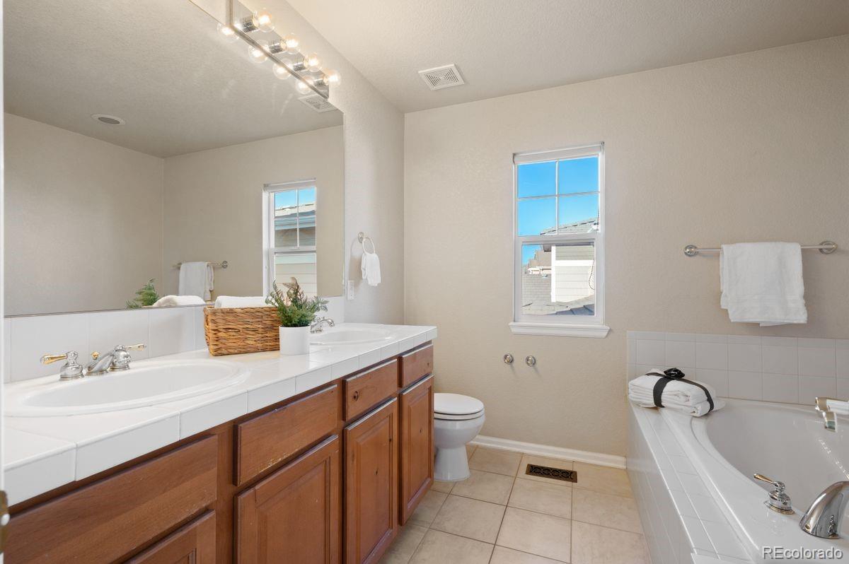 7036 S Gun Club Court