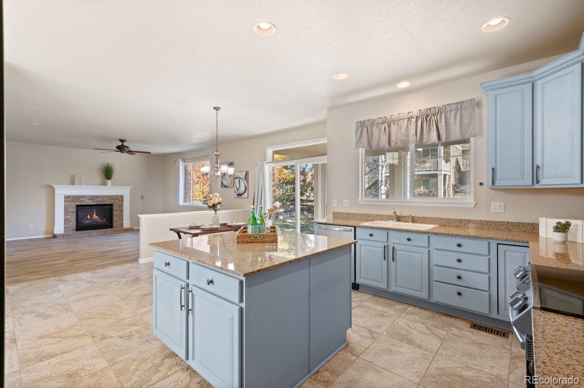 7036 S Gun Club Court