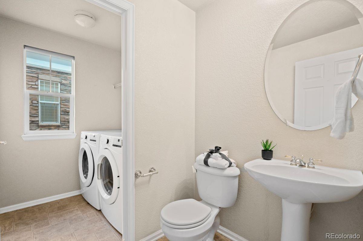 7036 S Gun Club Court